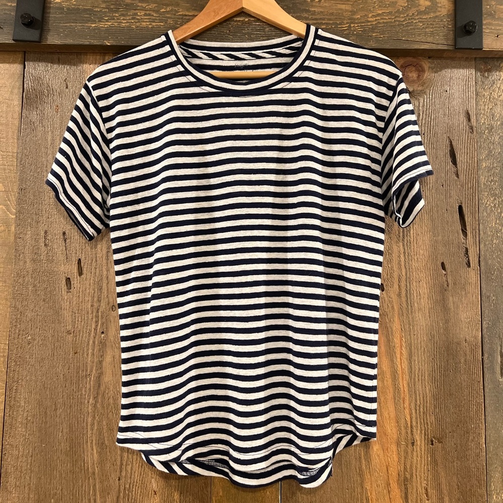 Striped linen-blend crewneck tee with curved hem Small